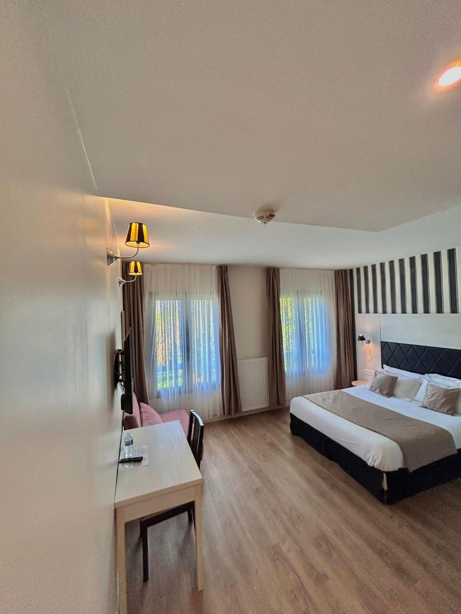 Thoiry Etoile Lodge Екстер'єр фото